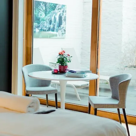 The House Of Edward By Domani Guest house