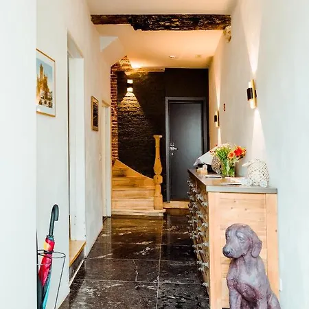 Konukevi The House Of Edward By Domani 4*