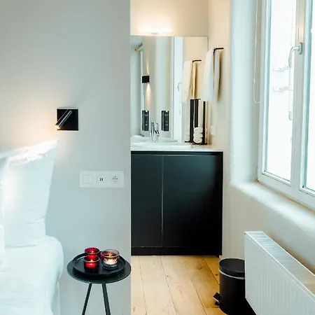 The House Of Edward By Domani Ghent