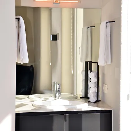 The House Of Edward By Domani Ghent