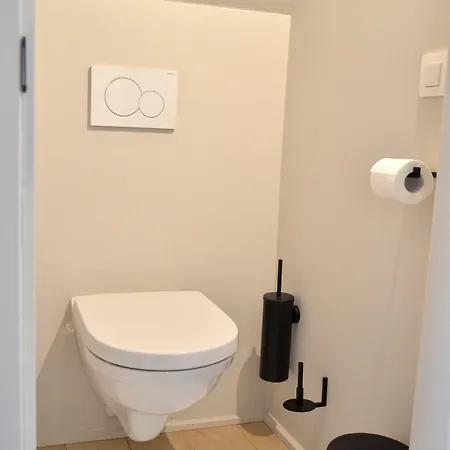 The House Of Edward By Domani Guest house 4*