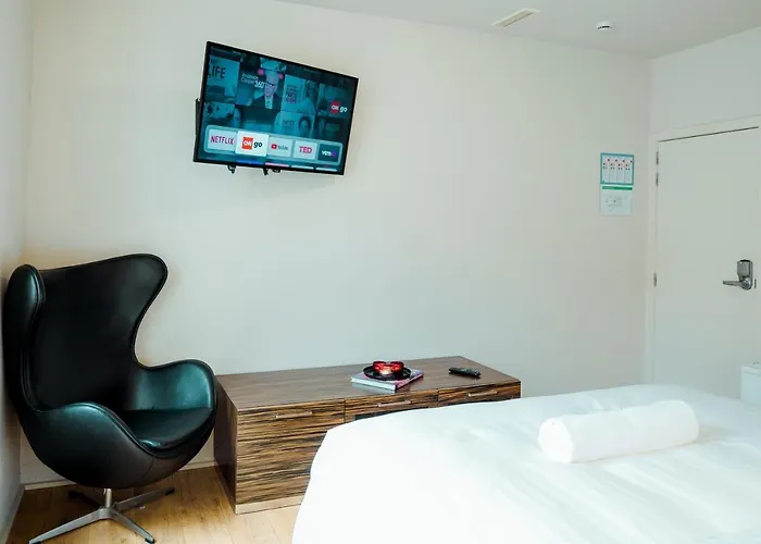 The House Of Edward By Domani