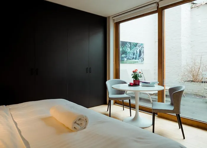 The House Of Edward By Domani 4*