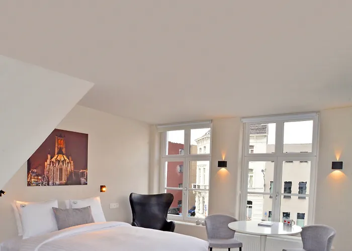 Gasthuis The House Of Edward By Domani Gent