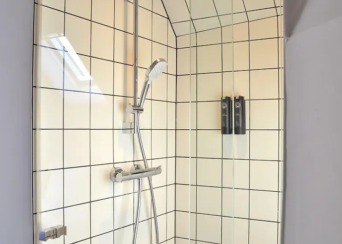 The House Of Edward By Domani Gent