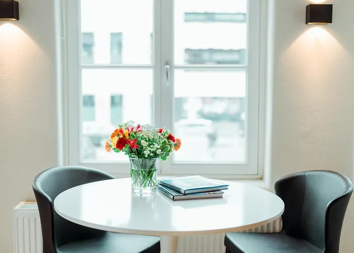 The House Of Edward By Domani 4*