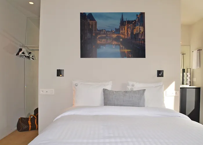 The House Of Edward By Domani 4*