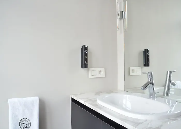 The House Of Edward By Domani Гент