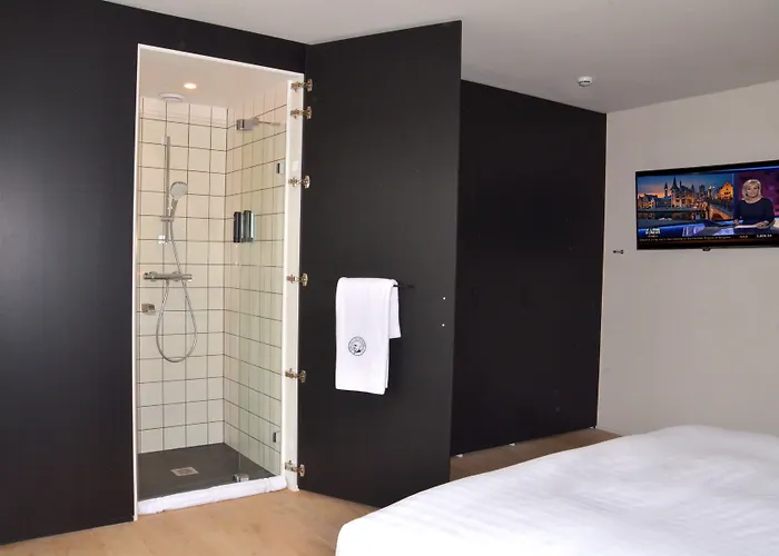 The House Of Edward By Domani